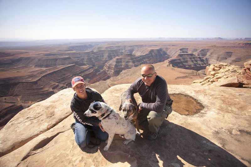 Muley Point in Utah with dogs